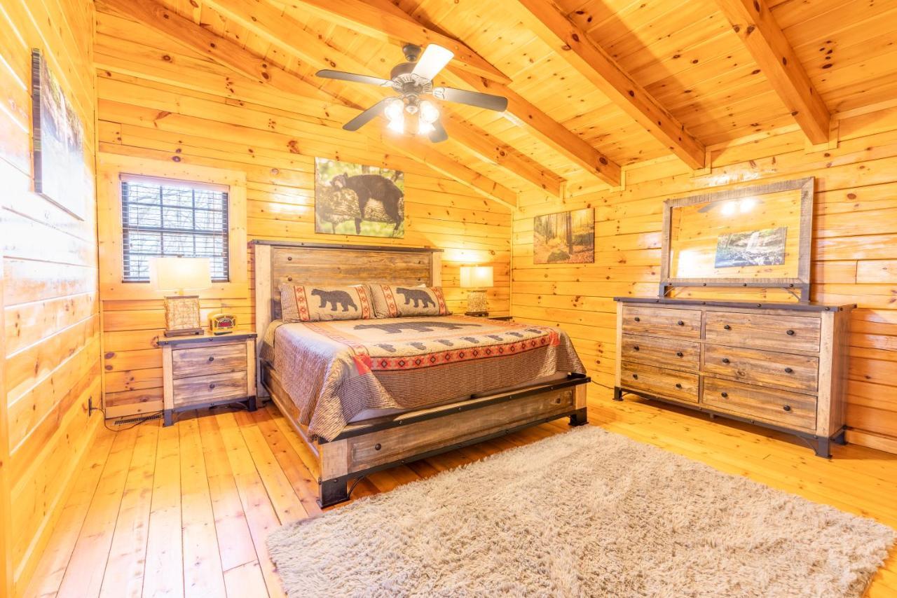 Comfort Cabin Bearway To Heaven W Private Hot Tub Пиджен-Фордж Экстерьер фото